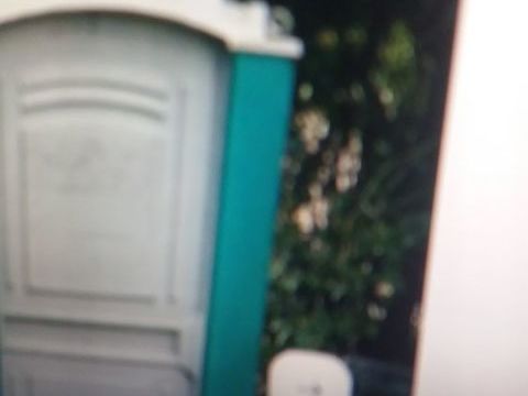 WC CHIMIQUE DE CHANTIER BON ETAT CAUSE PLUS L UTILITEE 250 73300 Saint-jean-de-maurienne