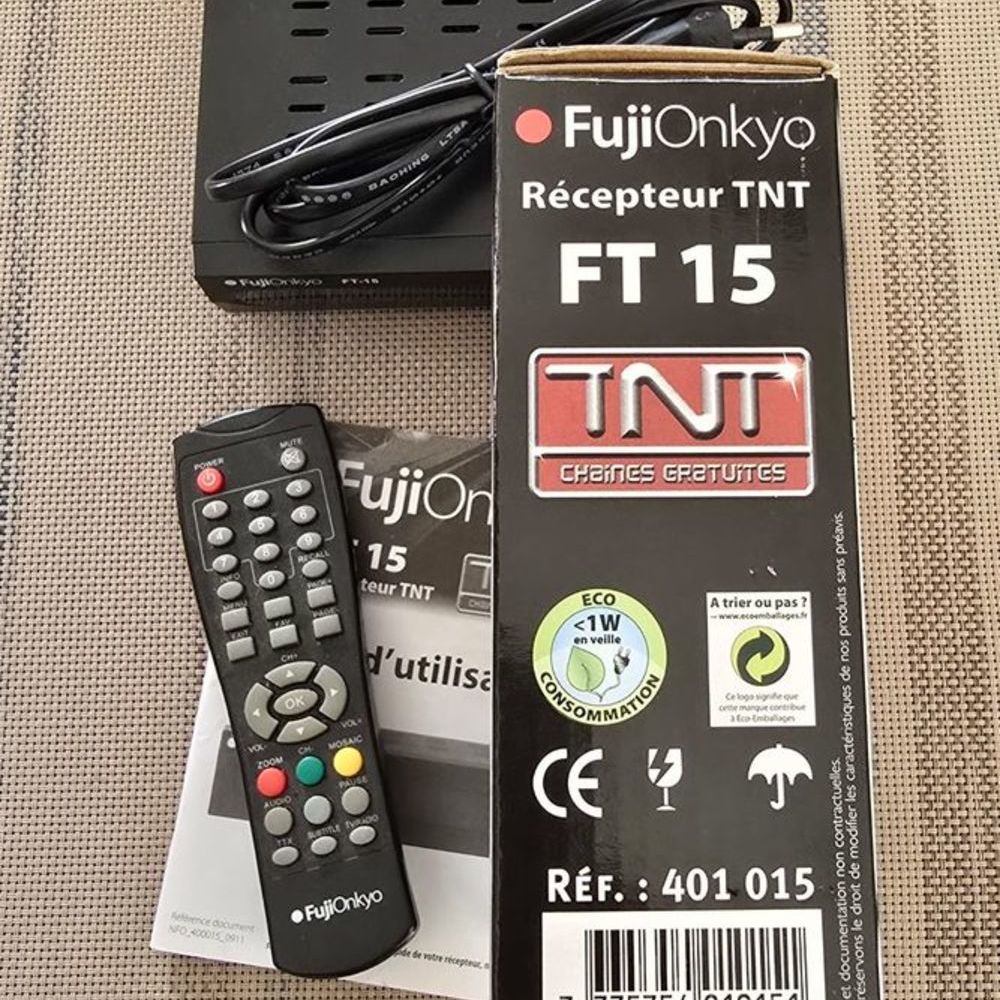 R&eacute;cepteur d&eacute;codeur TNT complet FUJIONKYO, FT-15 Neuf Photos/Video/TV
