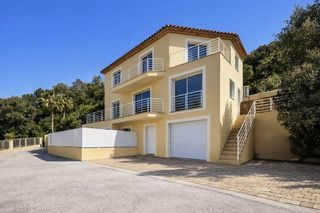  Villa à vendre 7 pièces 203 m² Vallauris