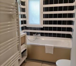  Appartement à louer 1 pièce 22 m² Mougins