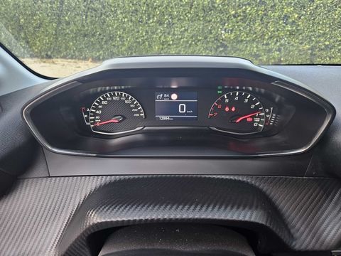 Peugeot 208 PureTech 100 S&S BVM6 Style 2023 occasion Montvendre 26120