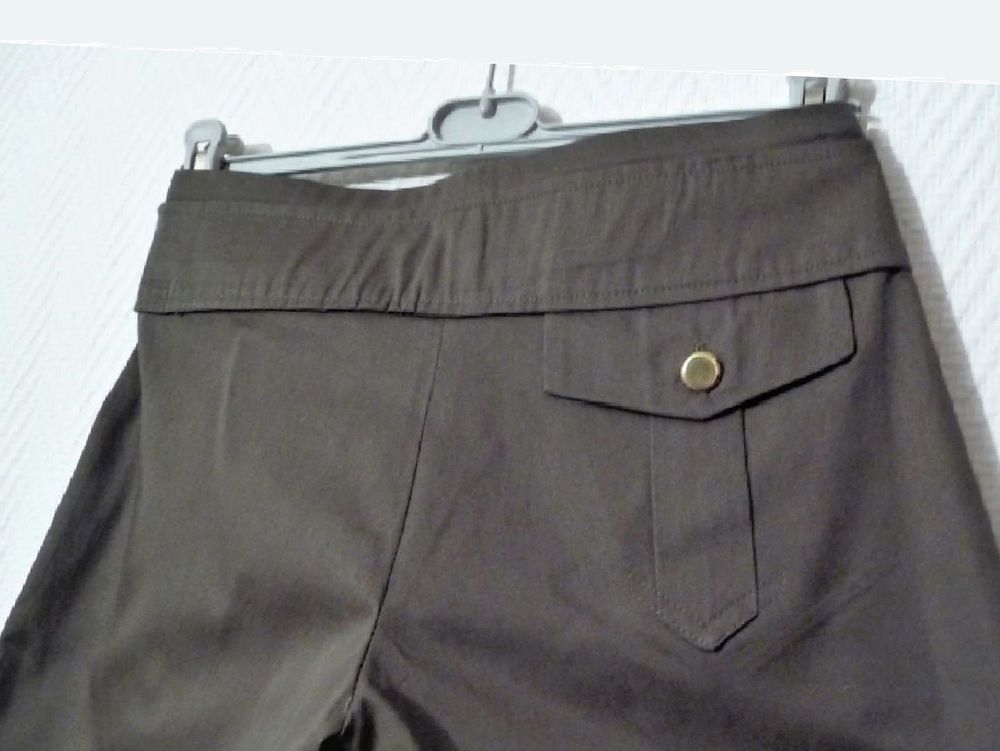 Bermuda/ Short 100% Coton Kaki- Taille 36- Les Petites Vêtements
