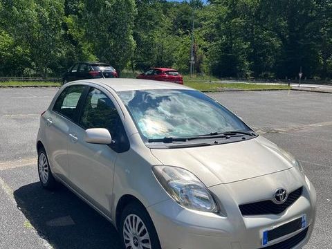 Toyota yaris 1.4 - 90 D-4D Confort