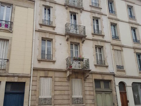   Location Appartement Appartement - 2 pi�ce(s) - 52 m�