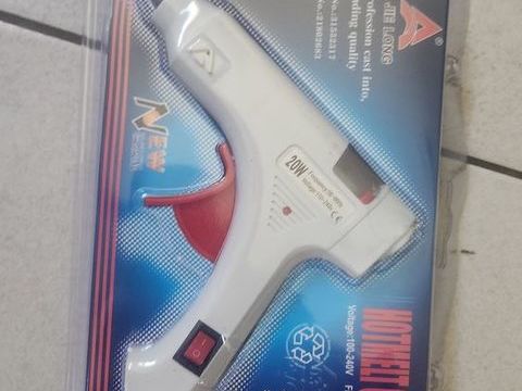 Pi&egrave;ces et &eacute;quipements Voiture Pi&egrave;ces et &eacute;quipements Voiture  occasion Brive-la-Gaillarde 19100