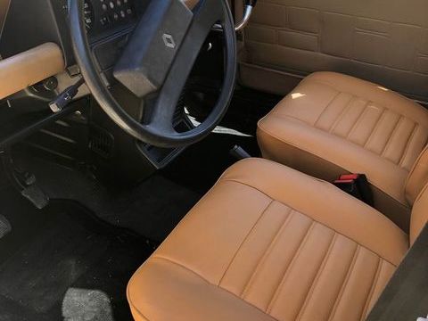 Renault r4 4