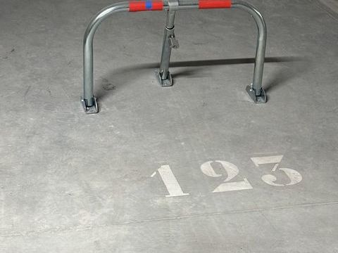  Parking / Garage � louer 27 m�