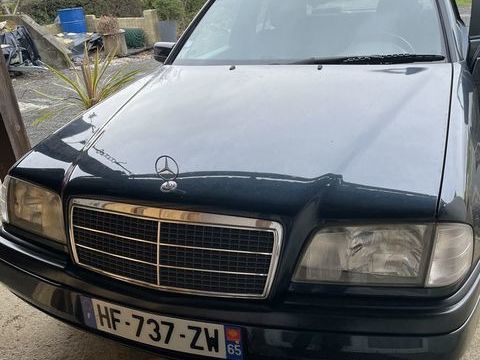 Mercedes 190 E 2.0 1996 occasion R&eacute;jaumont 65300