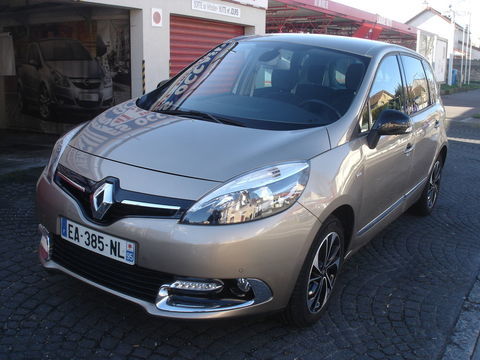 Renault Sc&eacute;nic III Scenic TCe 130 Energy Bose Edition 2016 occasion Houilles 78800