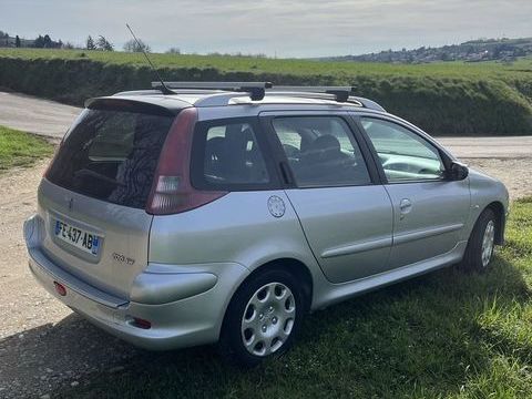 Peugeot 206 1.4 HDi 70ch BLUE LION Urban 2007 occasion Vienne 38200