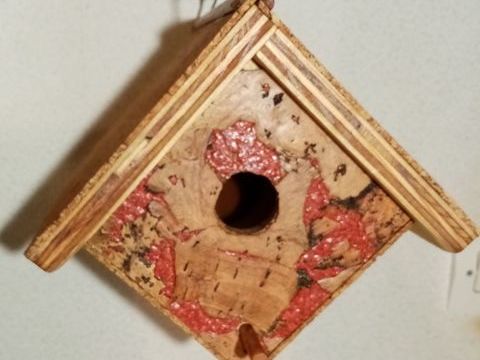 Nid pour oiseaux a suspendre
20 94310 Orly