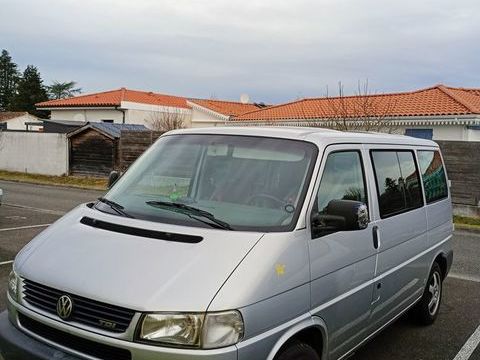 Volkswagen MULTIVAN Multivan TDI 102 Trendline 2001 occasion Biscarrosse 40600