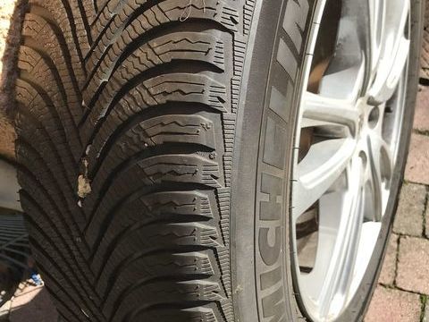 Pi&egrave;ces et &eacute;quipements Voiture Pi&egrave;ces et &eacute;quipements Voiture  occasion Caluire-et-Cuire 69300