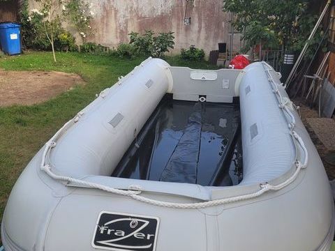 Bateaux &agrave; moteur Pneumatique - Semi-rigide 2000 occasion Faverolles 28210