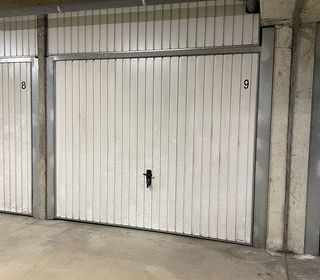  Parking / Garage � vendre 15 m� Saint-zacharie