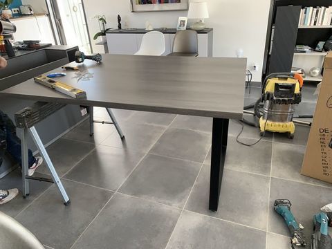 Table plan de travail + pied design alu noir de marque Nolte 400 Vaux-sur-Mer (17)