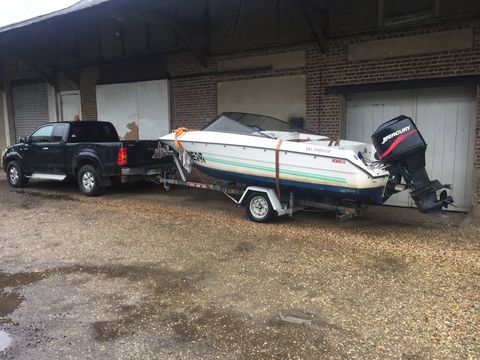 Bateaux &agrave; moteur Vedette - Yacht - Offshore 1997 occasion Coudray 27150