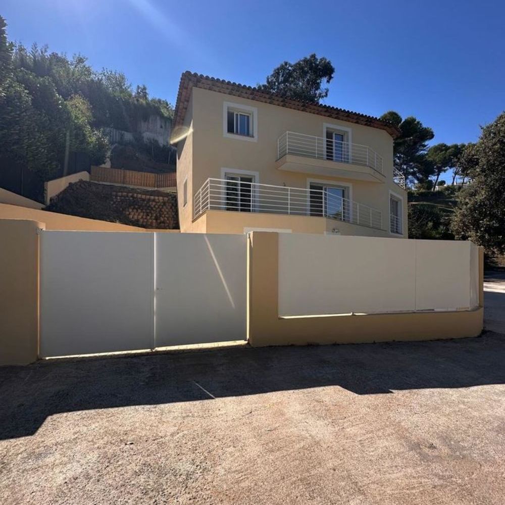 Vente Villa MAISON 7 PIECES 200 M2 Vallauris