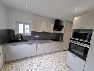  Appartement � louer 5 pi�ces 140 m�