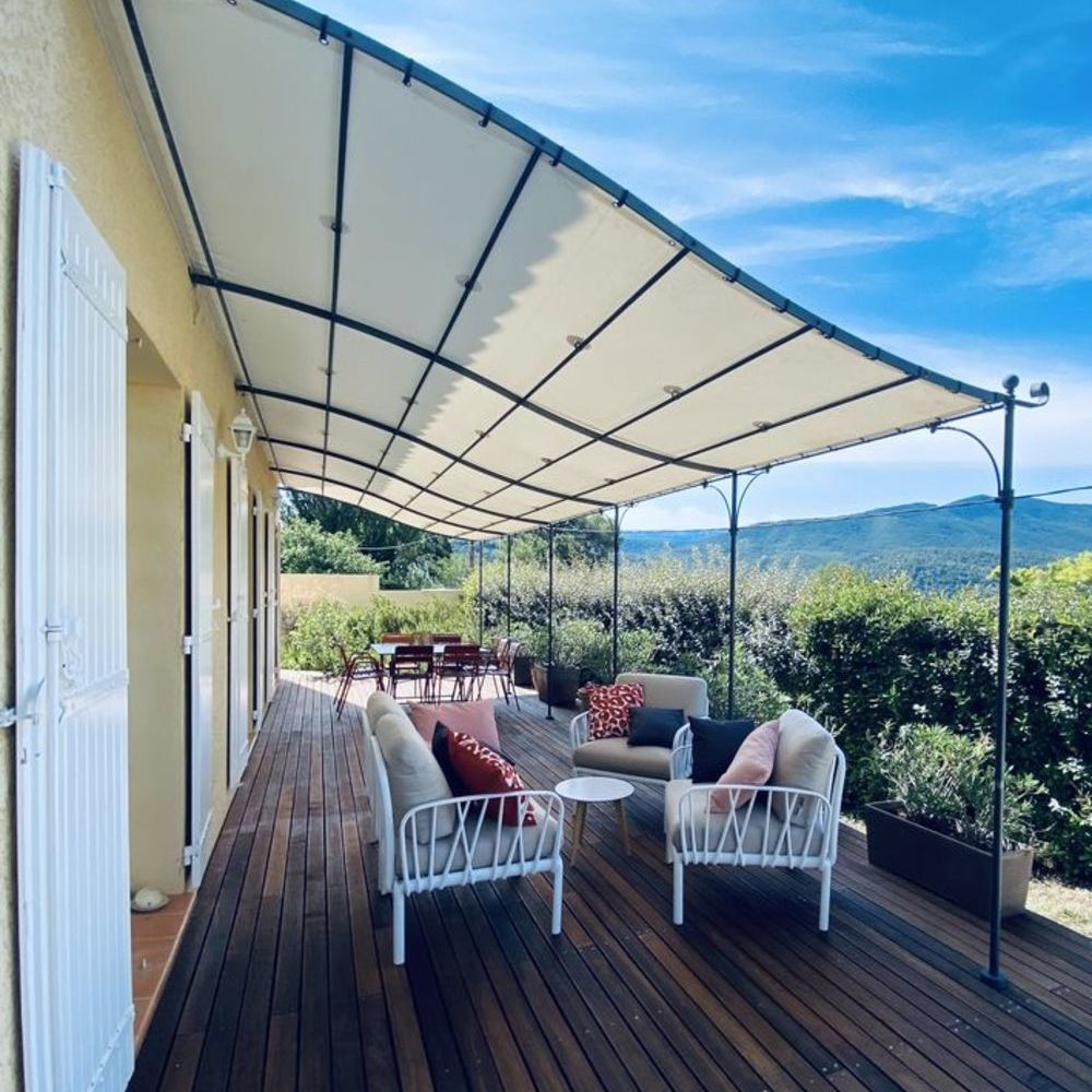 � vendre  Villa Saint-Zacharie (83640)