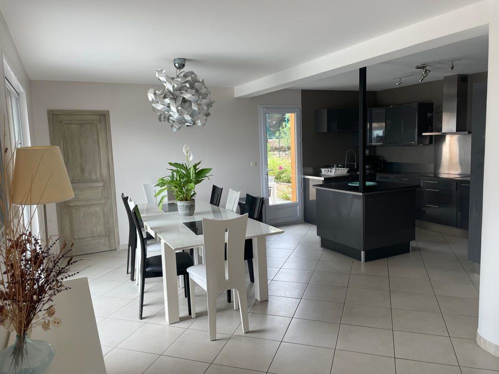 � vendre  Villa Saint-Julien (83560)