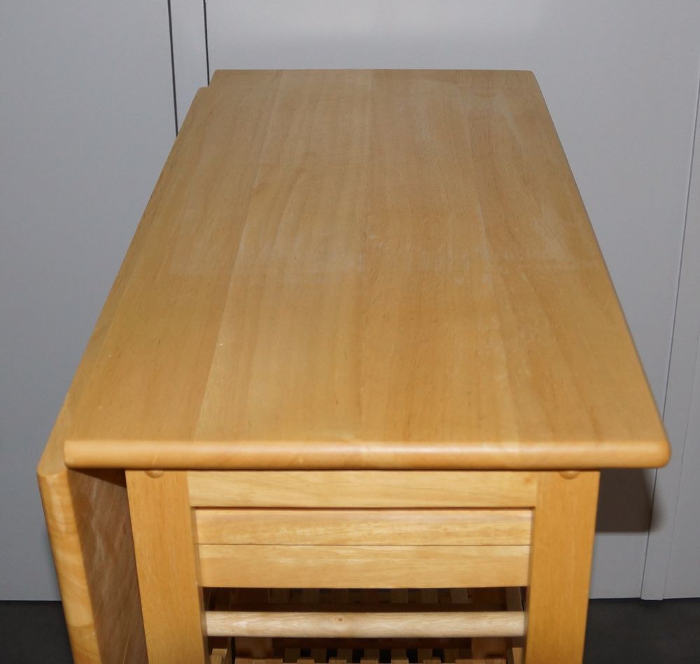 TABLE DESSERTE A ROULETTES Meubles