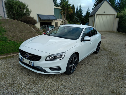 Volvo S60 D3 150 ch Stop&Start Geartronic 6 Kinetic 2018 occasion Genill&eacute; 37460
