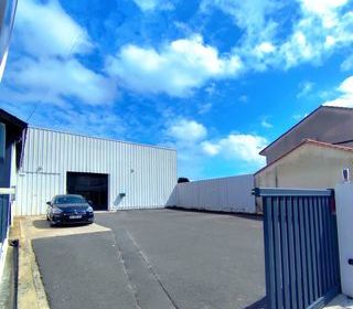  Atelier � louer 5 pi�ces 600 m�