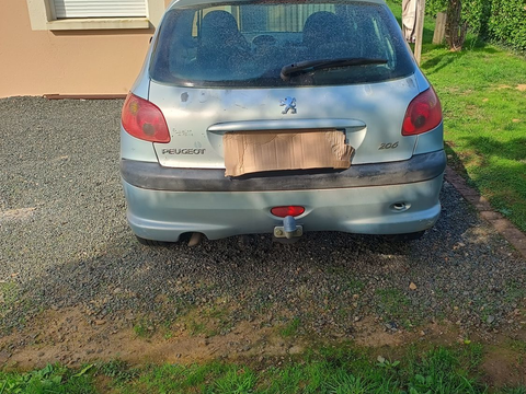 Peugeot 206 1.4 HDi Pop Art Clim 2004 occasion Sainte-Hermine 85210