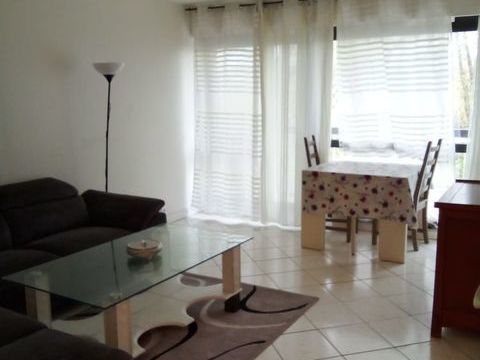   appartement T3 les Clayes sous bois Appartement - 3 pi�ce(s) - 63 m�