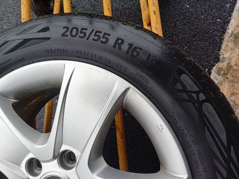 Pi&egrave;ces et &eacute;quipements Voiture Pi&egrave;ces et &eacute;quipements Voiture  occasion Saint-Julien-en-Born 40170