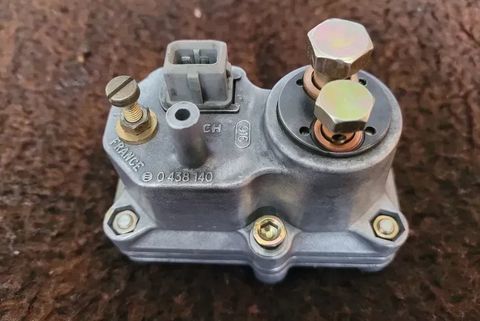 Pi&egrave;ces et &eacute;quipements Voiture Pi&egrave;ces et &eacute;quipements Voiture  occasion Pierrelaye 95480