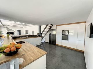  Villa � vendre 8 pi�ces 180 m�