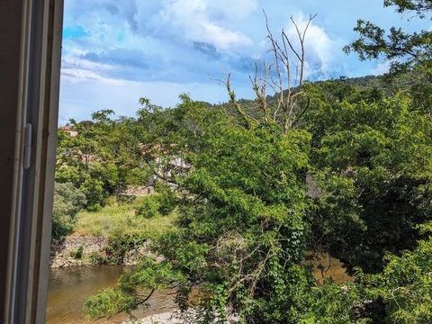   Meubl� T3, 640 euros toutes charges comprises
Appartement - 3 pi�ce(s) - 54 m�