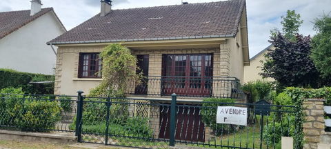   Belle maison familiale en pierre de taille  Maison - 6 pi�ce(s) - 115 m�