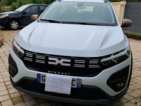 Dacia Sandero ECO-G 100 GSR2 Stepway Extreme + 2024 occasion Les Essarts-le-Roi 78690