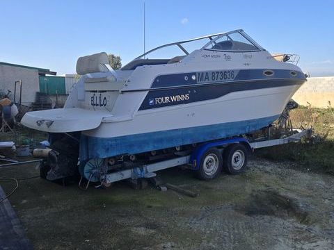 Bateaux &agrave; moteur Bateaux &agrave; moteur  occasion Istres 13800
