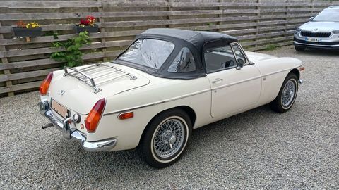 MG Voiture 1978 occasion Gouesnach 29950