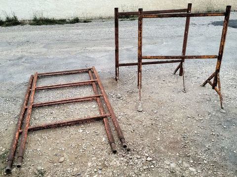 treteau echelle echafaudage tube 49 mm  230 Saint-Jean-de-Fos (34)