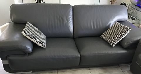 Canap cuir + 2 cabriolets 220 Cazouls-ls-Bziers (34)