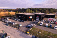 WORLD OF CARS DISTRIBUTION, concessionnaire 33