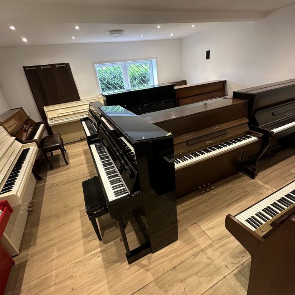 Piano droit + transport offert ? Instruments de musique