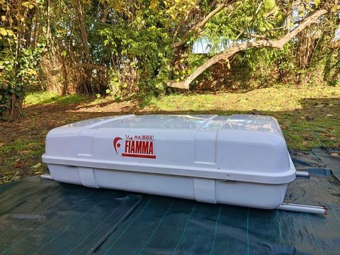 Pi&egrave;ces et &eacute;quipements Caravaning Pi&egrave;ces et &eacute;quipements Caravaning  occasion Chaillevette 17890