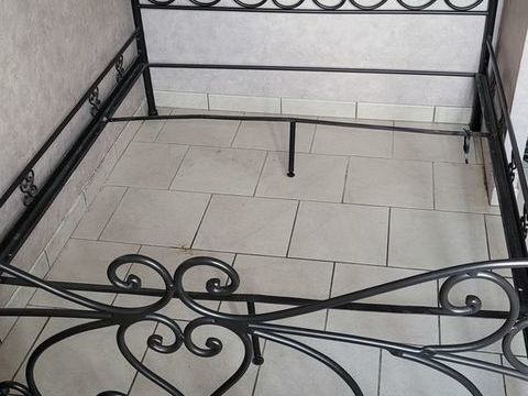 Lit baldaquin en fer forg plein 350 L'Abergement-Sainte-Colombe (71)