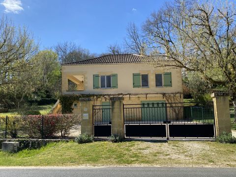   Maison meubl�e � l'ann�e Maison - 4 pi�ce(s) - 100 m�