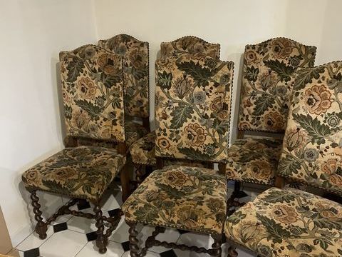 6 chaises et 2 fauteuils Louis XIII. Trs bon tat  400 Mainxe (16)
