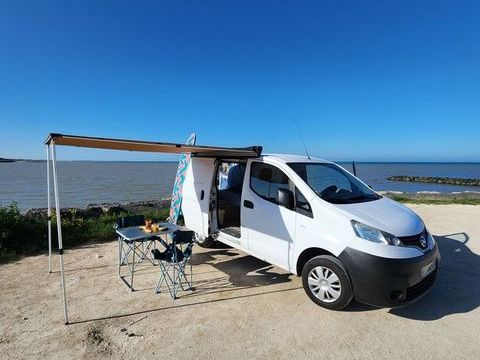 Van am&eacute;nag&eacute; Van am&eacute;nag&eacute; 2015 occasion La Rochelle 17000