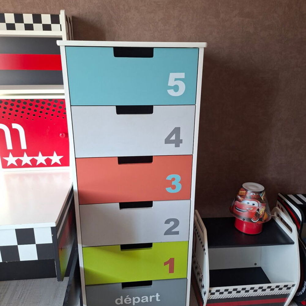Chambre enfant th&egrave;me voiture Mobilier enfants