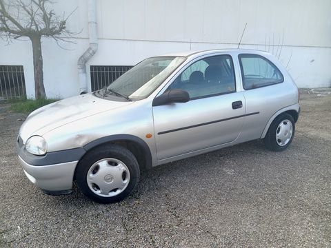 Opel corsa 1.4i 16V Sport