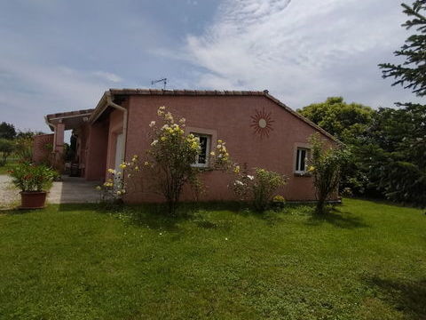   maison de plein pied T4  Maison - 4 pi�ce(s) - 102 m�